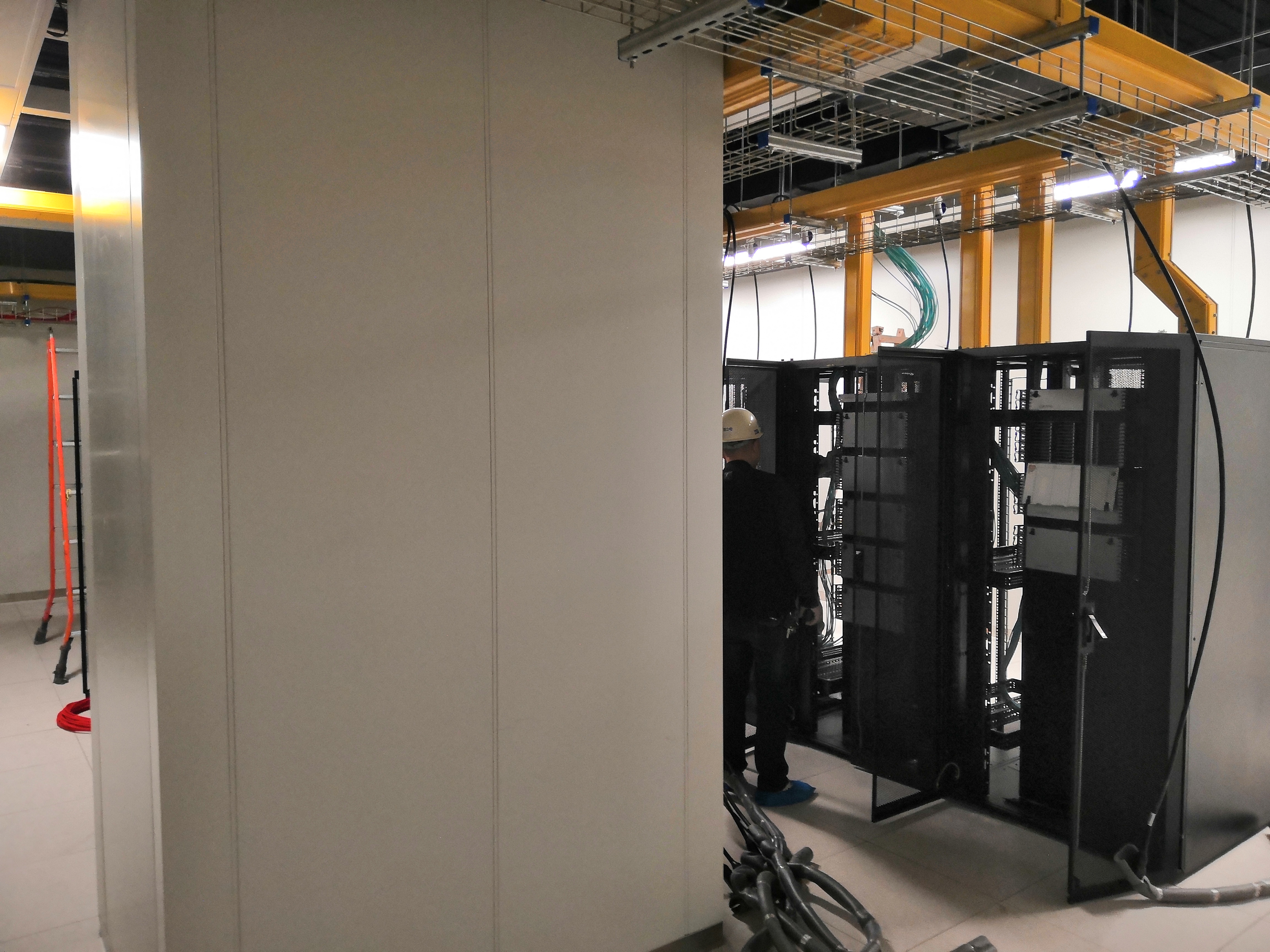 機(jī)房建設(shè)彩鋼板